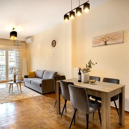 Apartman Forum, Family-friendly Home, Metro Access *